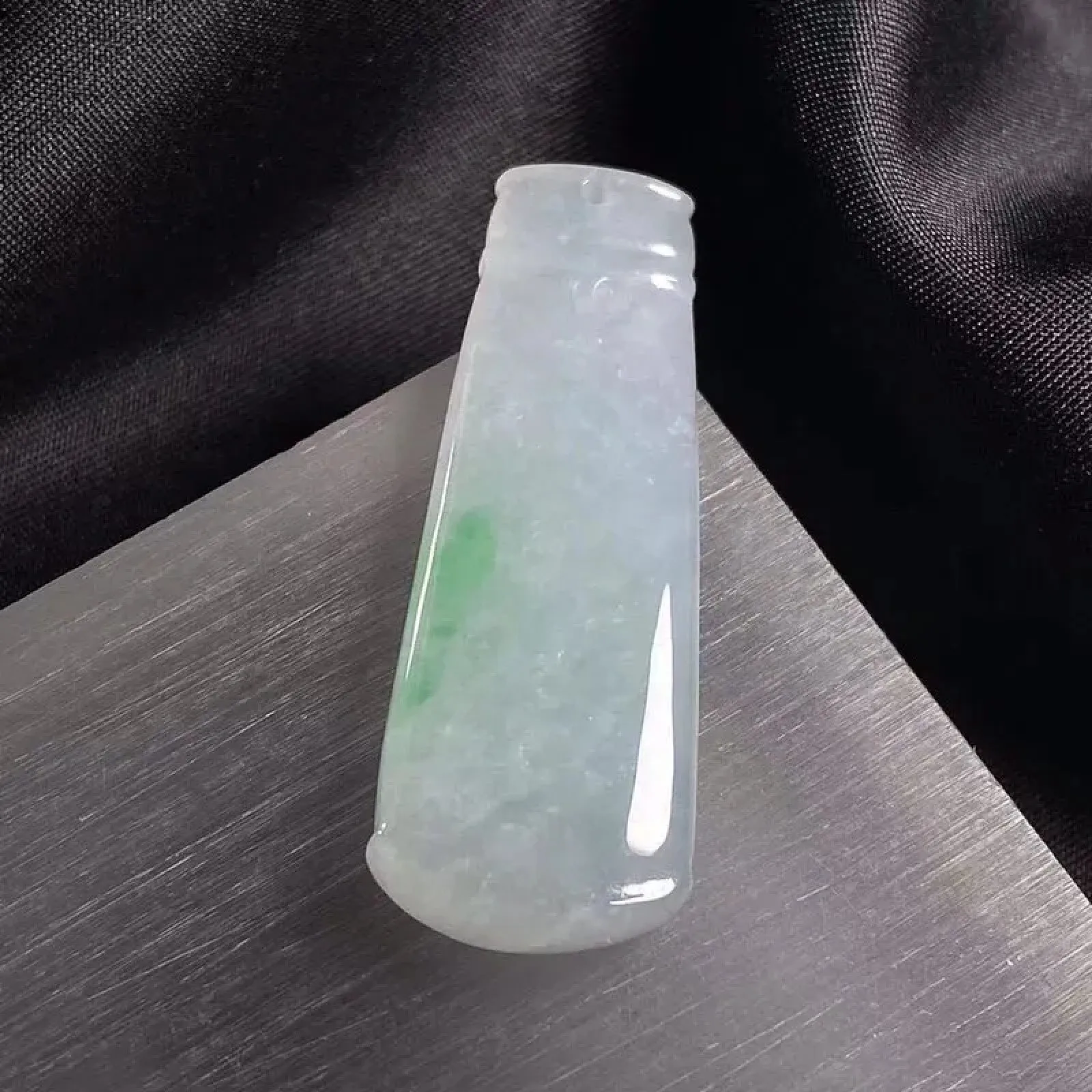 缅甸翡翠A货，富贵竹，平平安安，快乐一生，上身效果非常好，