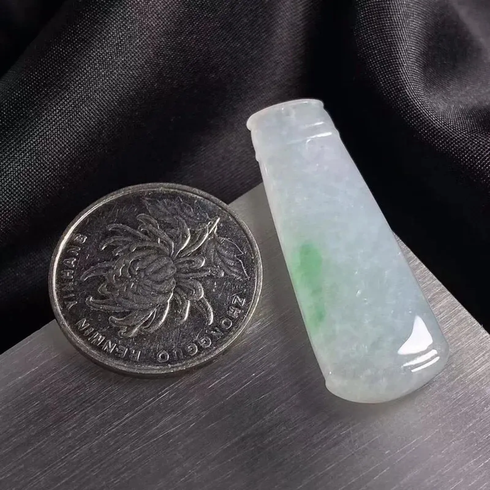 缅甸翡翠A货，富贵竹，平平安安，快乐一生，上身效果非常好，