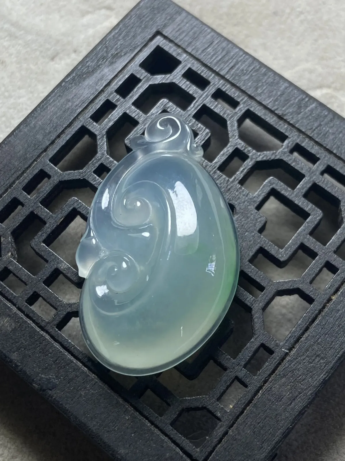 缅甸翡翠A货，万事如意，事事顺心.平平安安，木那料，上身效果好