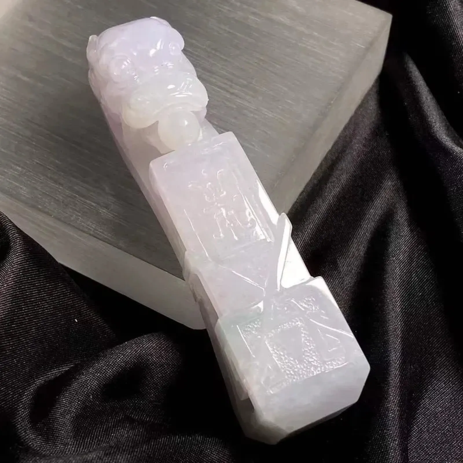 缅甸翡翠A货，龙钩，平平安安，健健康康，财源滚滚，摆放更好看