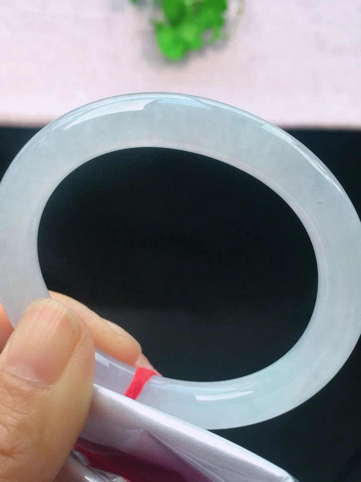 正圈51-52可戴，种老水足，尺寸53.8/9/9/47.5mm，白冰贵妃翡翠手镯