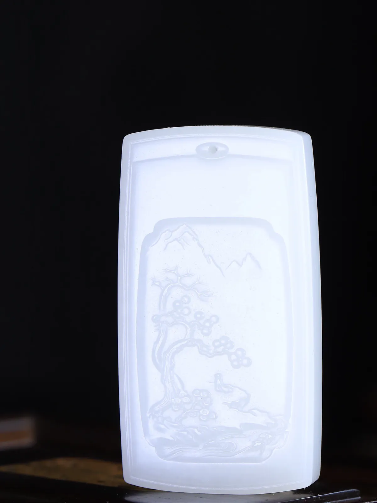 和田玉白玉虎挂件，玉质温润细腻 油性十足 尺寸57.8-31.6-10mm   FDL-78702055
