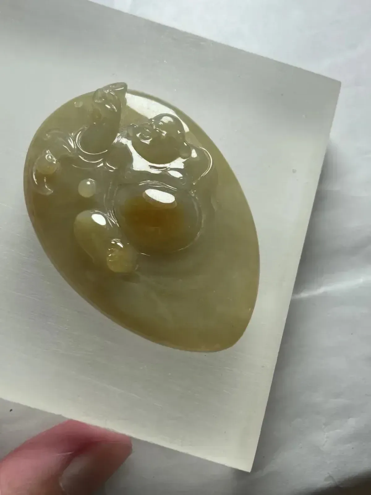 缅甸翡翠A货，佛在心中，平平安安，健健康康，佛在眼前，上身效果大气