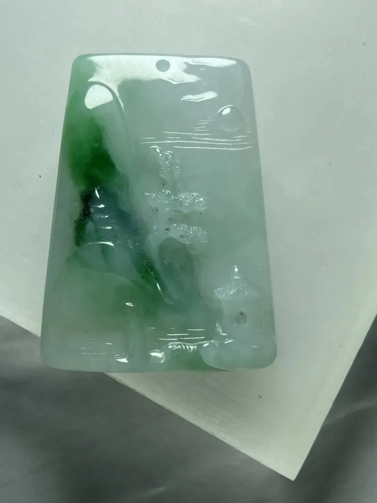 缅甸翡翠A货，山山水水，顺风顺水，财源茂盛，平安是福，上身效果美