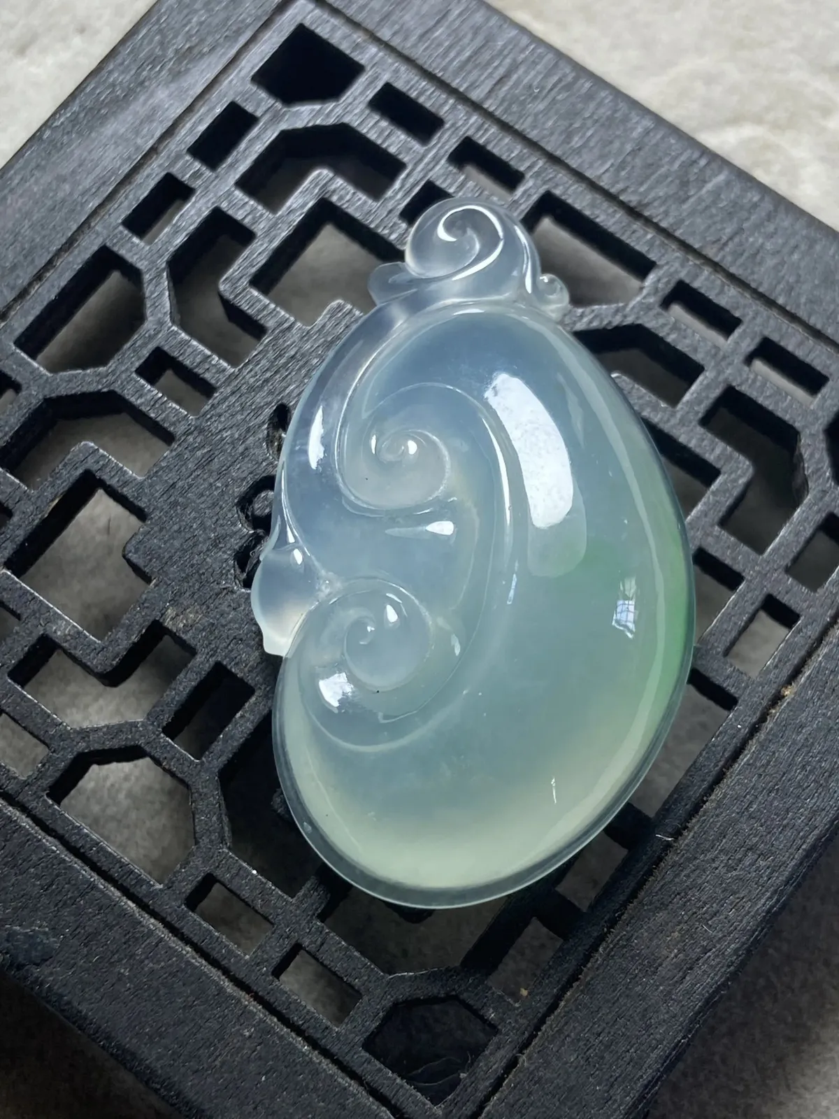 缅甸翡翠A货，万事如意，事事顺心.平平安安，木那料，上身效果好