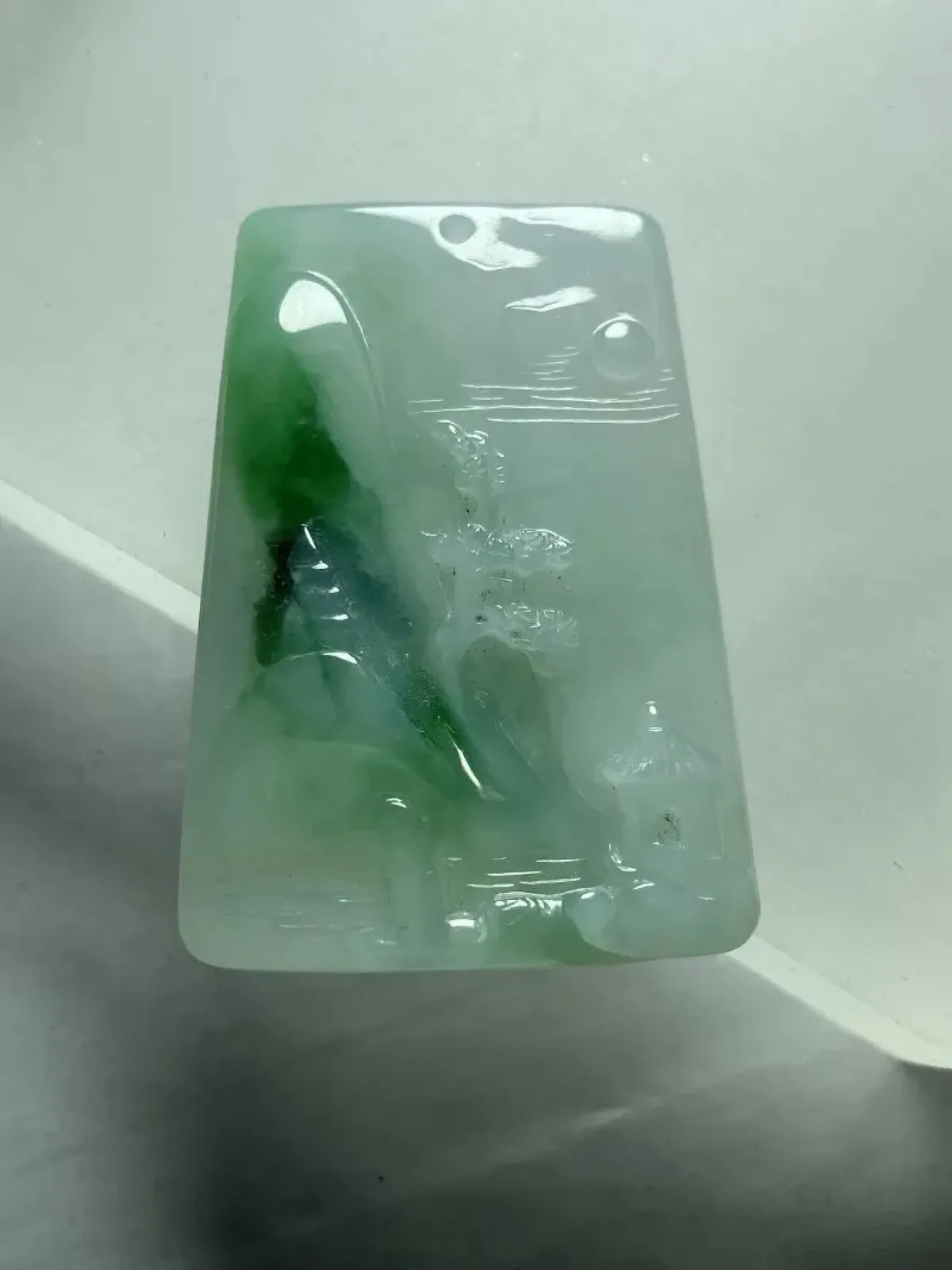 缅甸翡翠A货，山山水水，顺风顺水，财源茂盛，平安是福，上身效果美