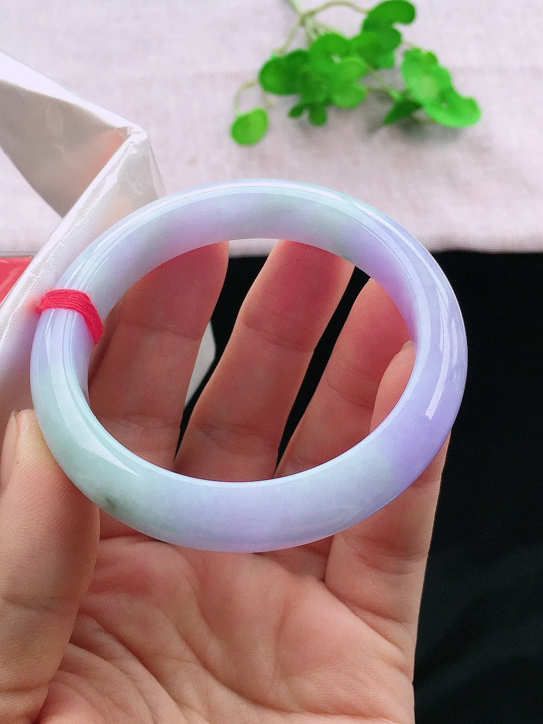 正圈54-55可戴，种老水足，尺寸55/11.8/8.3mm，紫罗兰正圈翡翠手