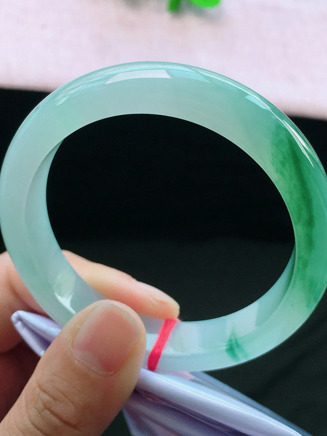正圈56-57可戴，种老水足，尺寸56.5/13/8mm，冰飘花正圈翡翠手镯新品