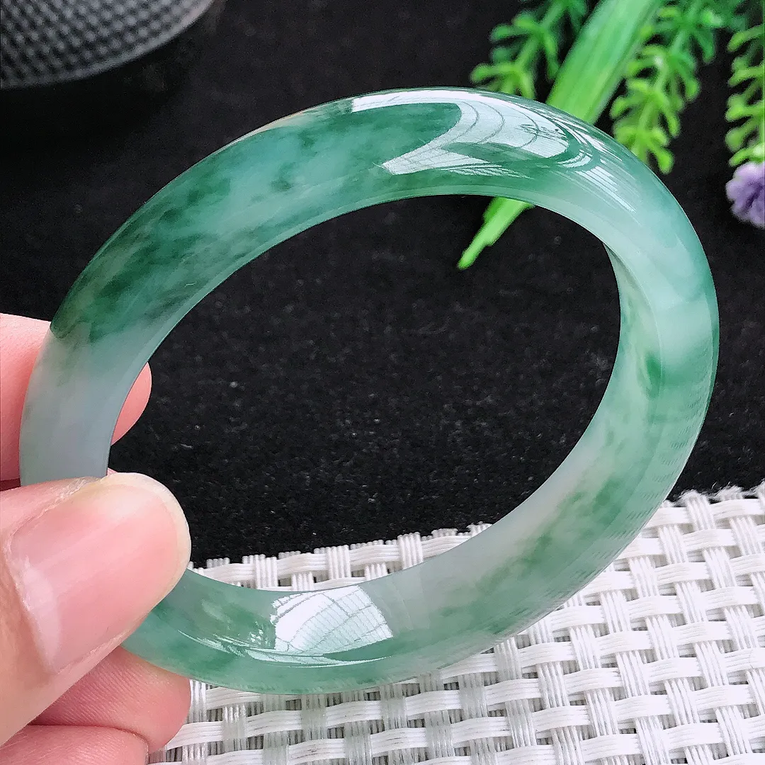 自然光53.5/47/12.4/7.7老坑冰胶果冻浓郁飘花贵妃手镯宽边玉镯百搭少女