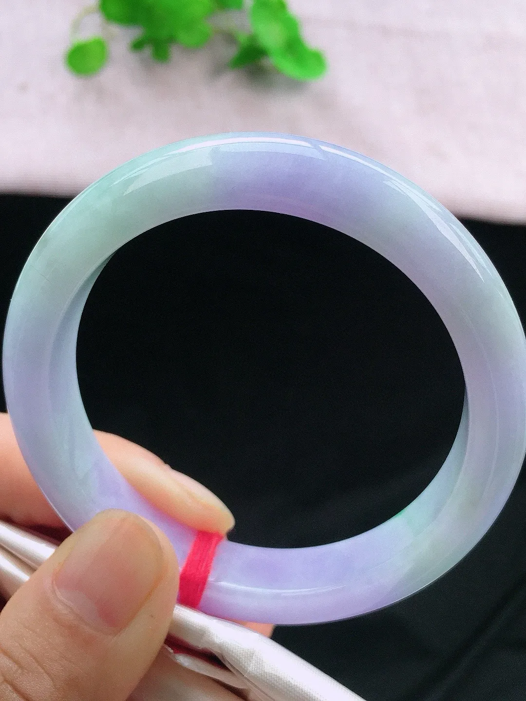 正圈54-55可戴，种老水足，尺寸55/11.8/8.3mm，紫罗兰正圈翡翠手