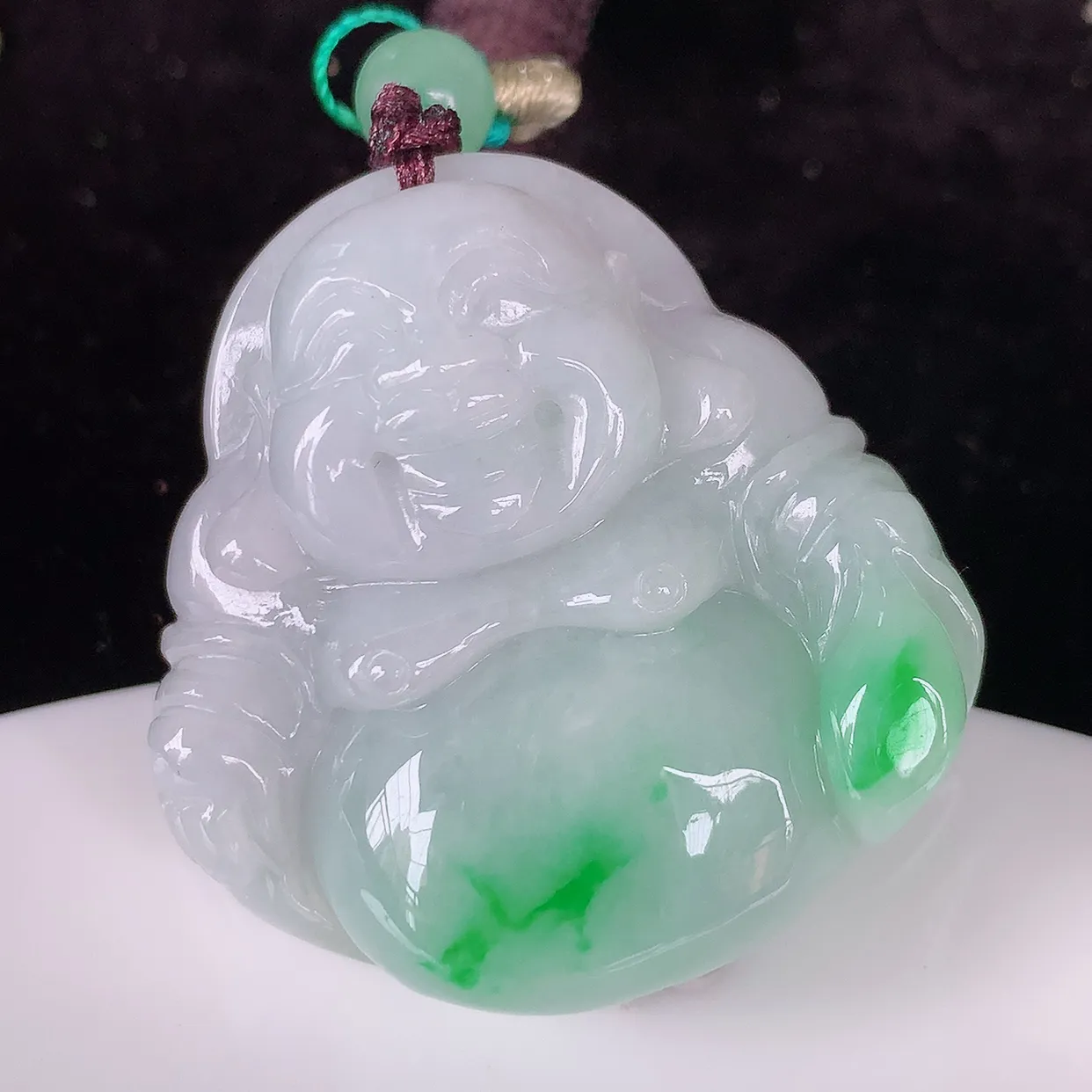 自然光实拍，大件饱满飘阳绿翡翠佛公吊坠，笑口常开，佛公在心中，一生平安幸福，佛公翠色迷人，佩戴佳品！#46.21