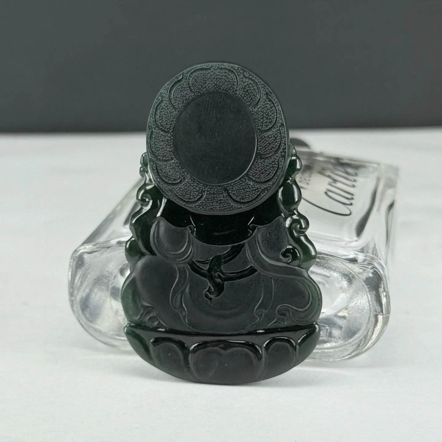 精品墨翠大势至 种好色正 打灯通透 油性十足 尺寸58.3