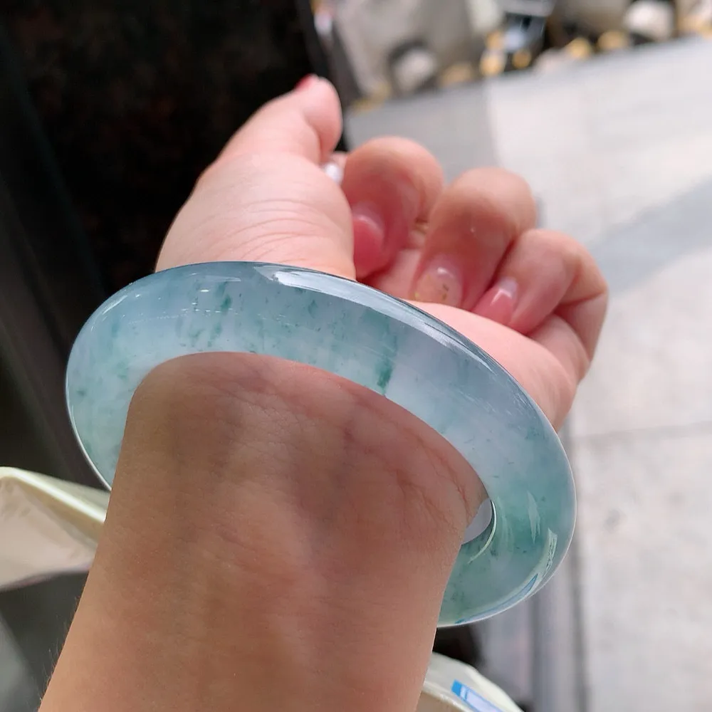圆条冰玻蓝紫 无瑕 尺寸:56.9/12/11.6 种色俱佳🥰🥰