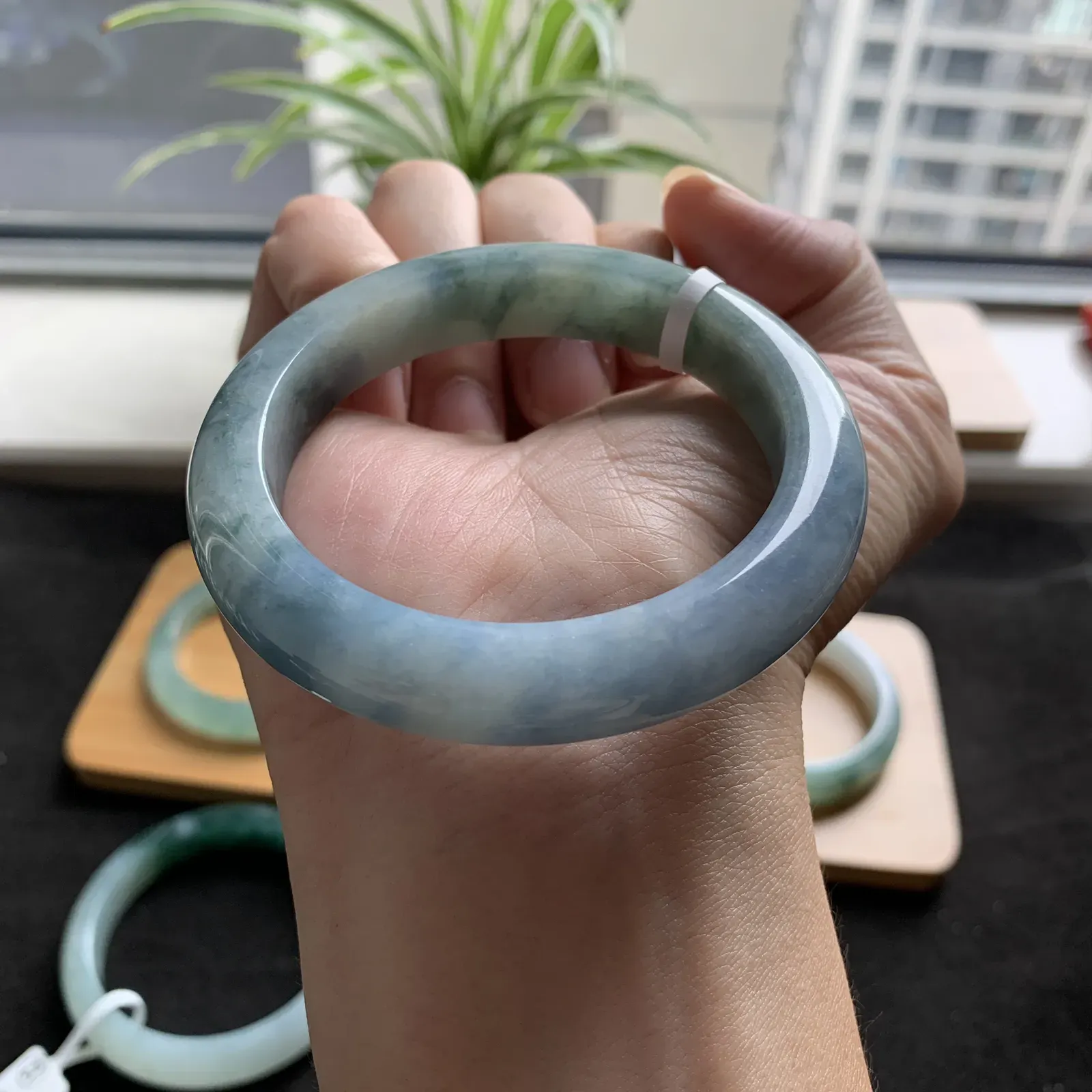 55圈口紫罗兰手镯