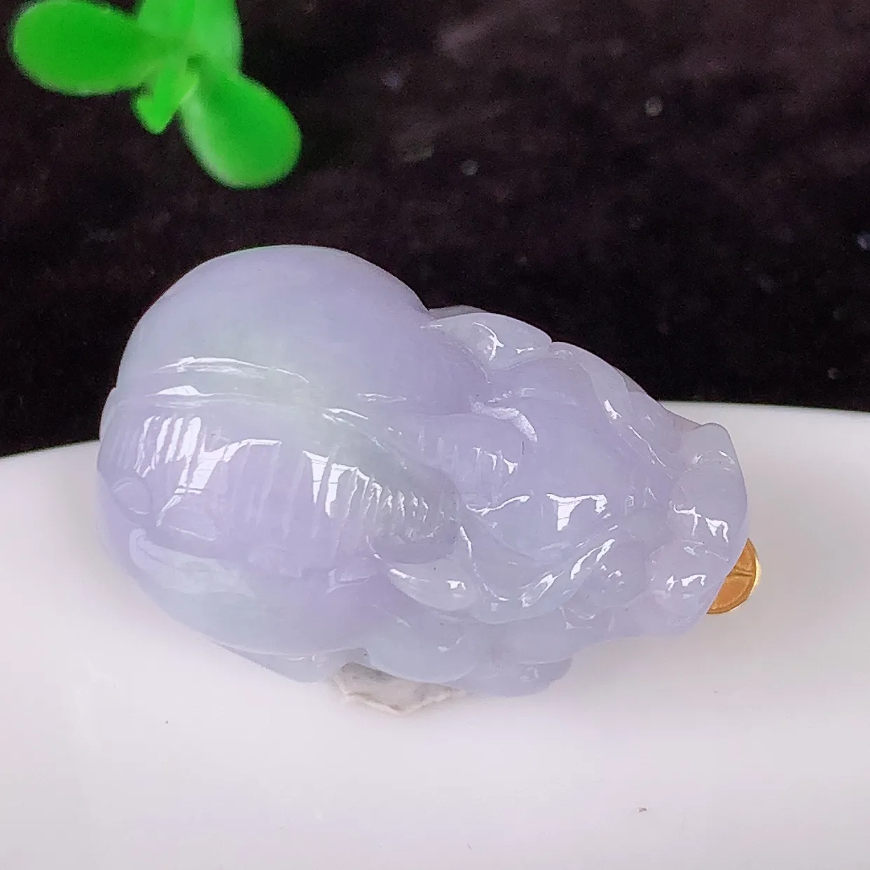 18K金镶嵌紫罗兰招财貔貅翡翠吊坠，民间有“一摸貔貅运程旺盛，再摸貔貅财运滚滚，三摸貔貅平步青云 ”的美好祝愿。#1.19整体28.5裸石 26.5*16.8*10.8