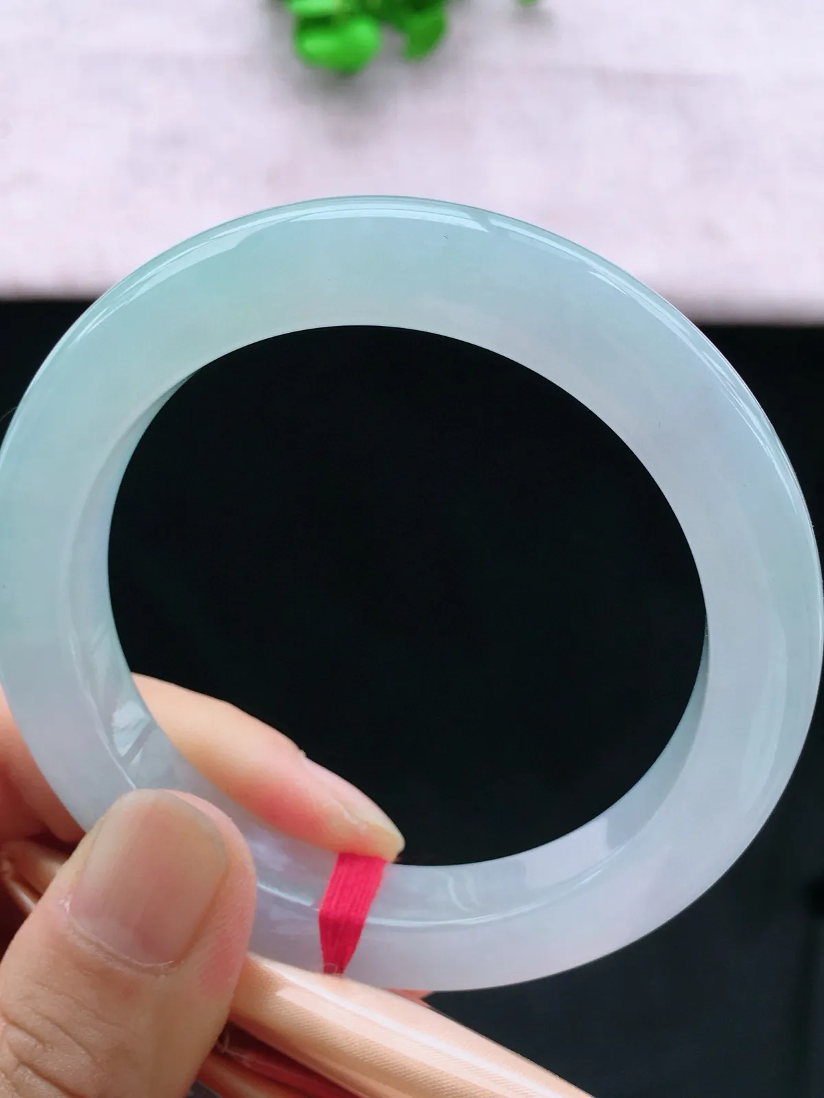 正圈56-57可戴，种老水足，尺寸56.8/10.5/9.5mm，白冰正圈翡翠手镯