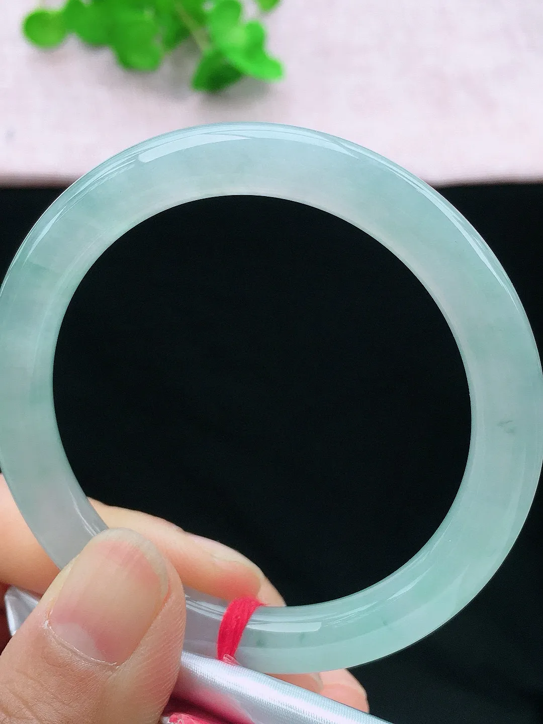 正圈54-55可戴，种老水足，尺寸53/8/8mm，冰晴圆条翡翠手镯