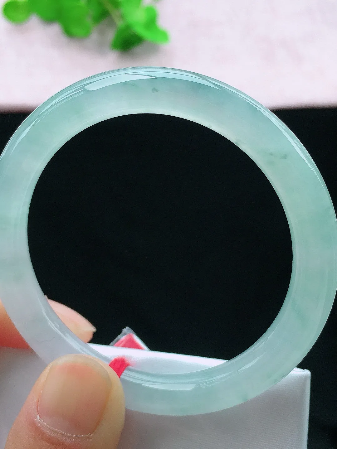 正圈54-55可戴，种老水足，尺寸53/8/8mm，冰晴圆条翡翠手镯