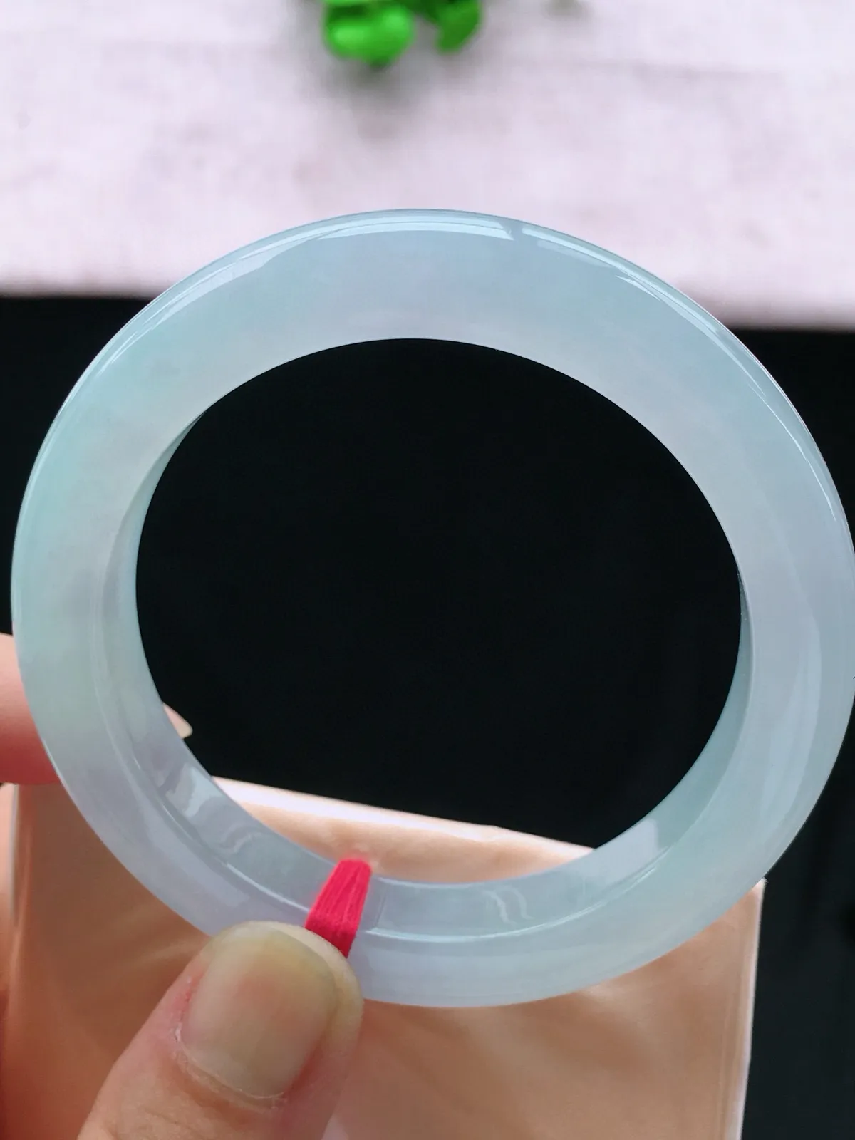 正圈56-57可戴，种老水足，尺寸56.8/10.5/9.5mm，白冰正圈翡翠手镯