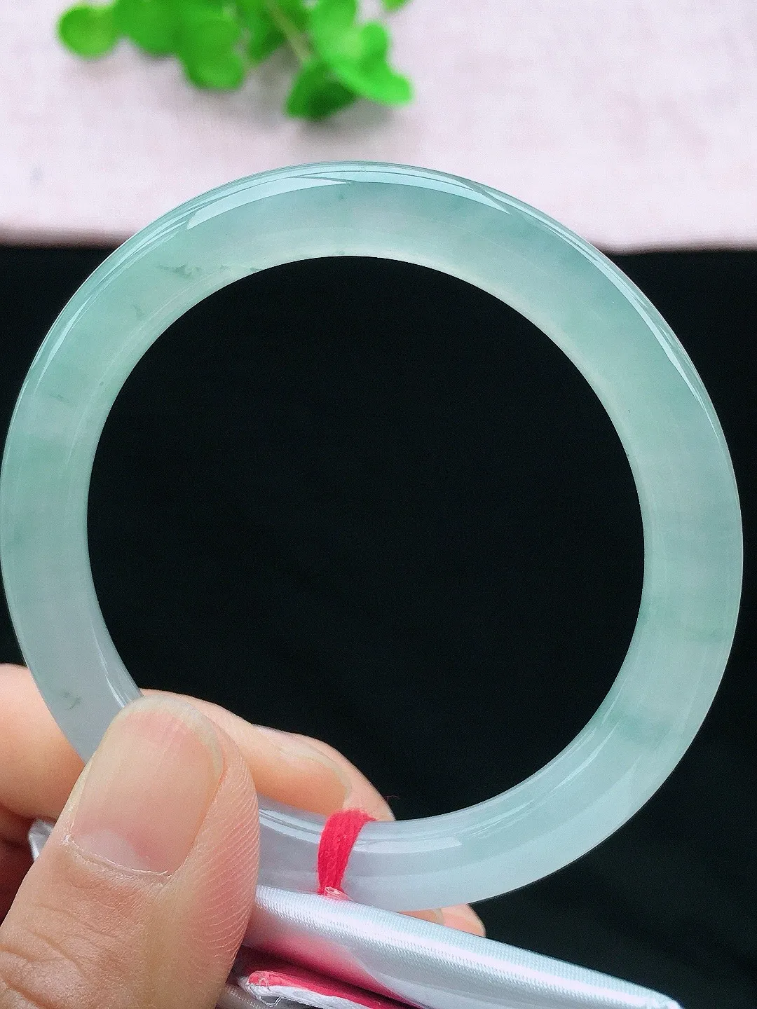 正圈54-55可戴，种老水足，尺寸53/8/8mm，冰晴圆条翡翠手镯