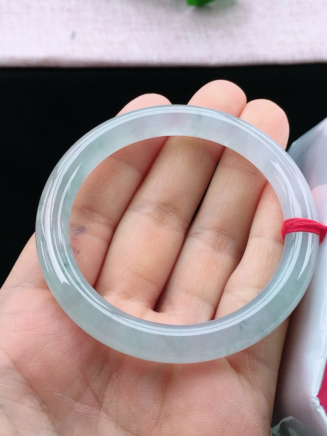 正圈54-55可戴，种老水足，尺寸53/8/8mm，冰晴圆条翡翠手镯