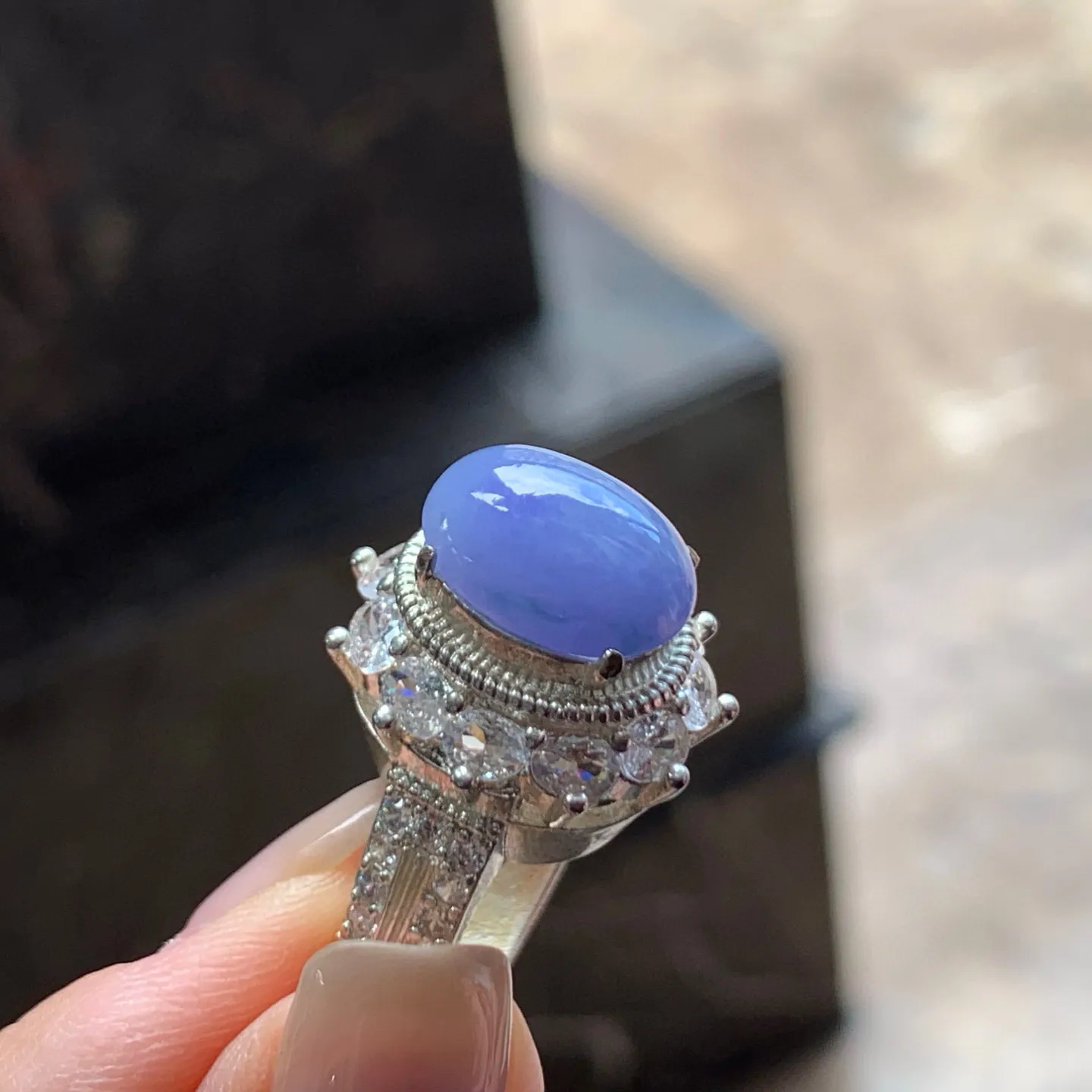 春色蛋面
清爽 铜托