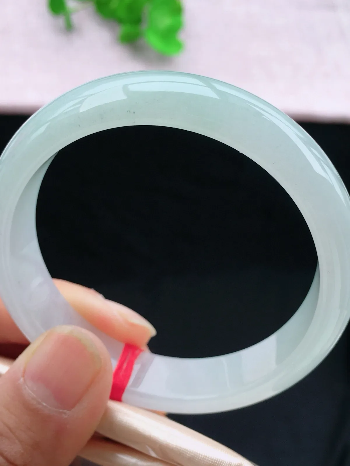 正圈56-57可戴，种老水足，尺寸56.5/13.6/7.3mm，白冰正圈翡翠手镯