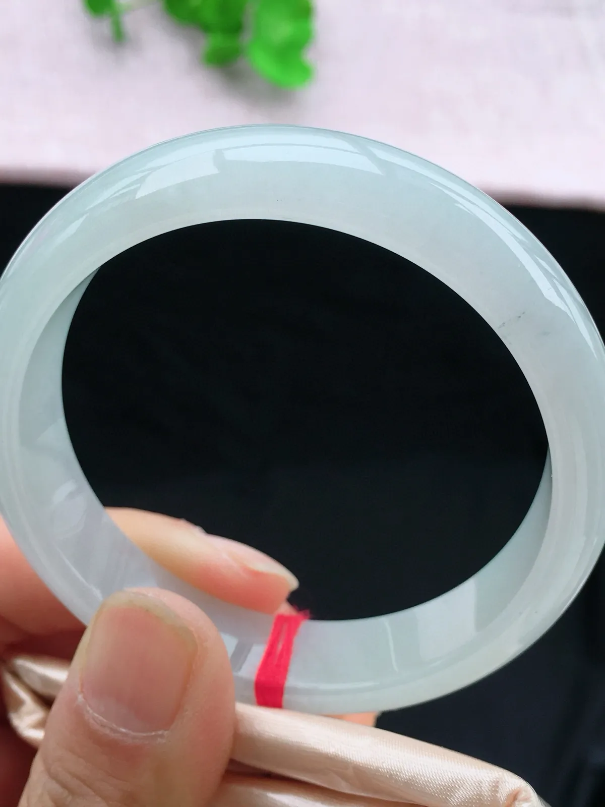 正圈56-57可戴，种老水足，尺寸56.5/13.6/7.3mm，白冰正圈翡翠手镯