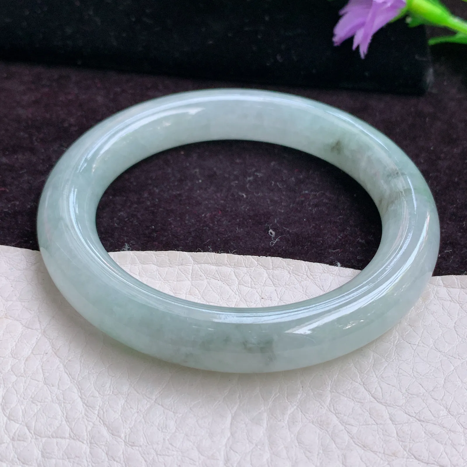 ll实拍54.3*10.5美人镯 天然缅甸翡翠飘花圆条珠宝玉镯子 玉手环