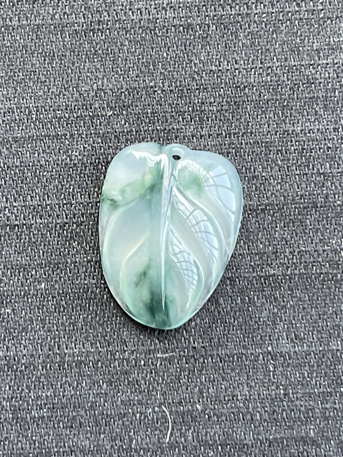 缅甸翡翠A货，冰飘花叶子，学业有成，事业有成，上身效果很好，