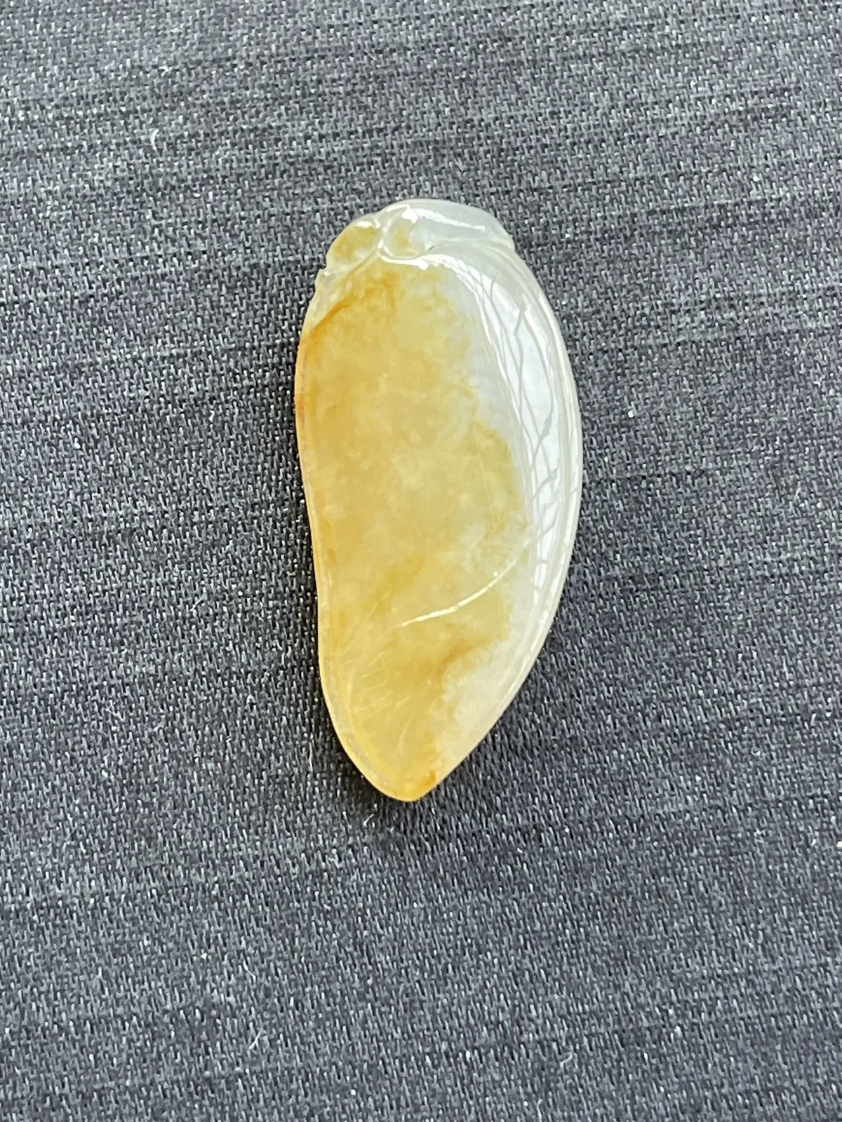 缅甸翡翠A货，冰黄福瓜，福在人间，上身效果非常好，幸福长久