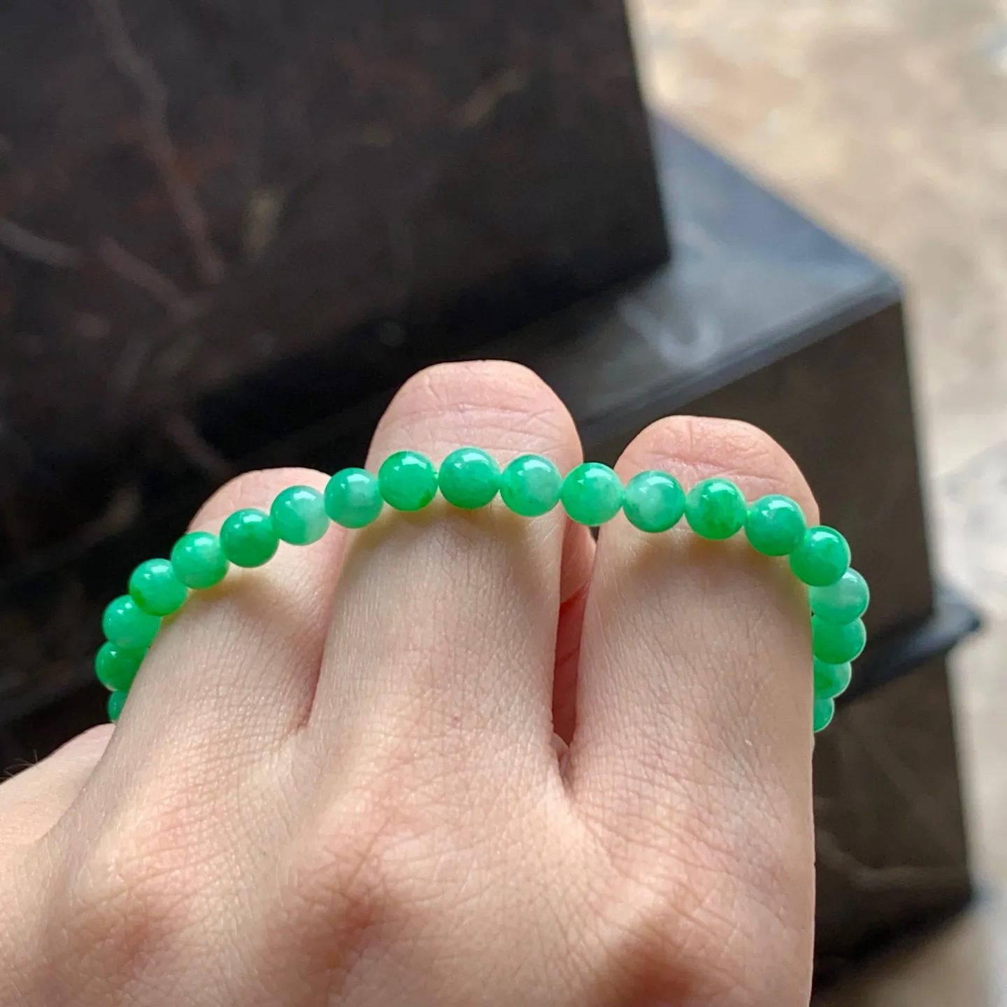 阳绿手串