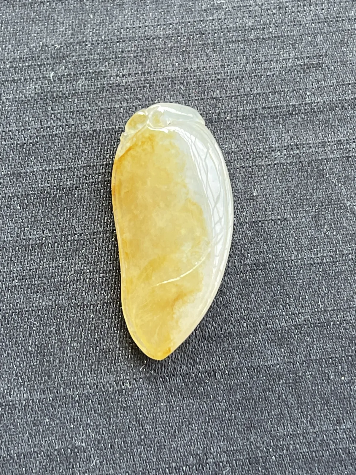 缅甸翡翠A货，冰黄福瓜，福在人间，上身效果非常好，幸福长久