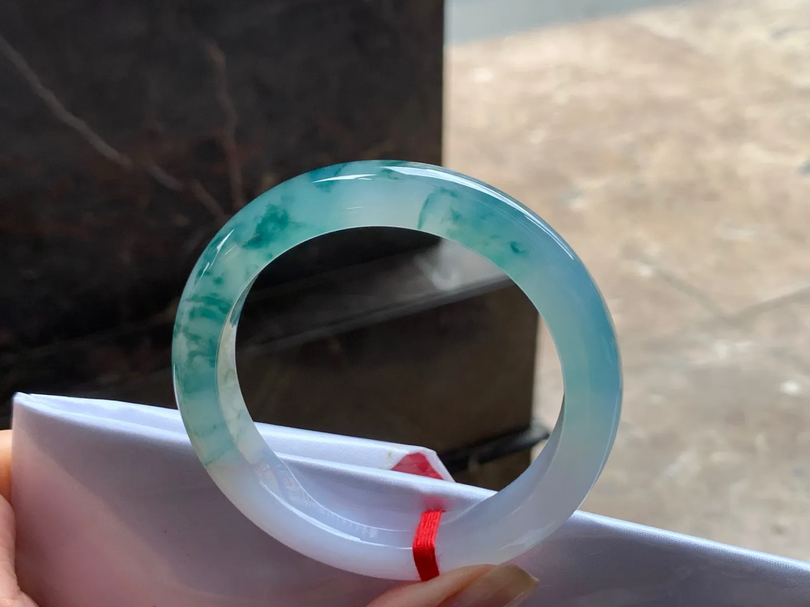 冰种飘花手镯
种好54.5/11/8.8mm