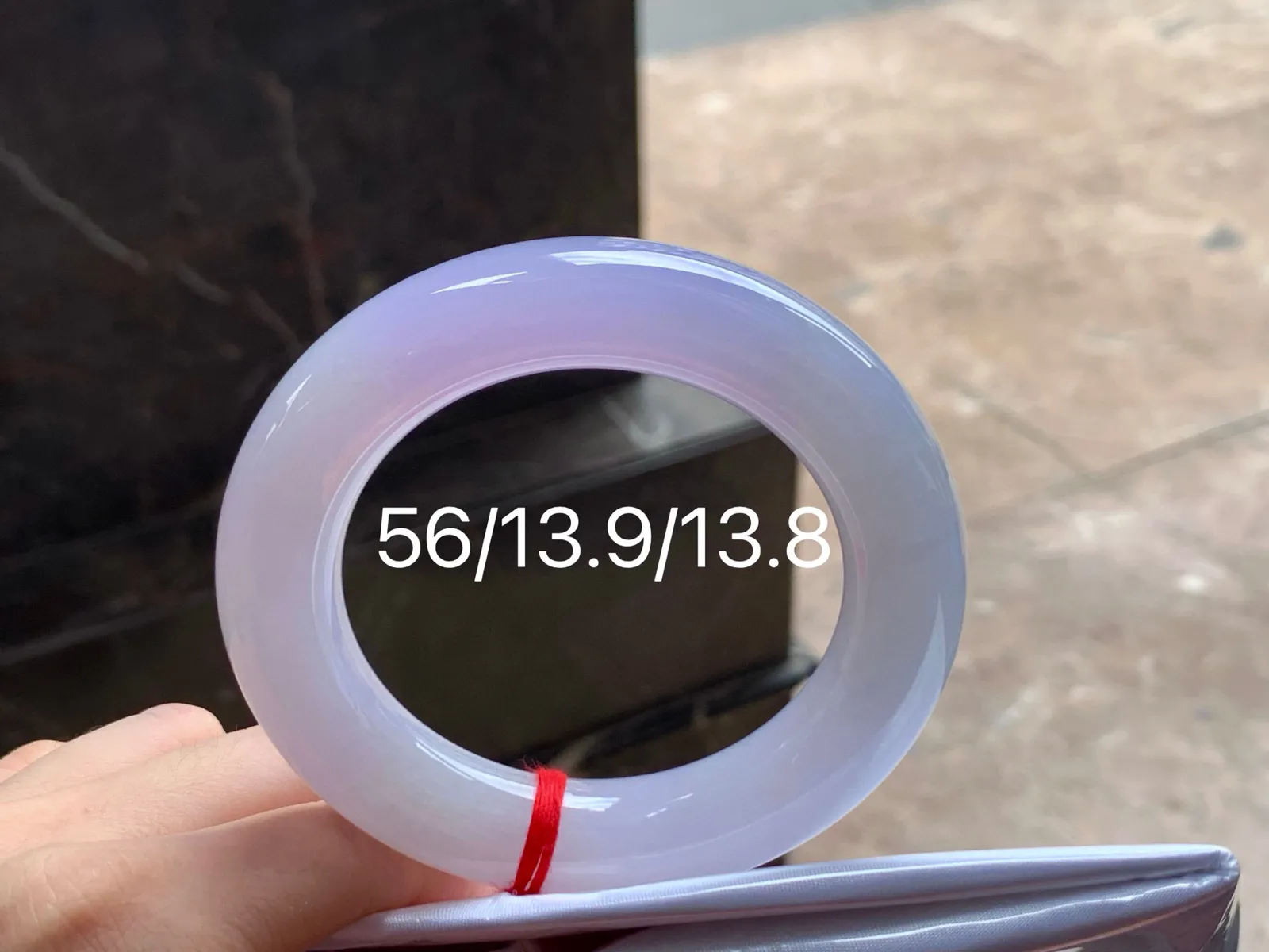 春色胖圆条
细腻水润 56/13.9/13.8mm
