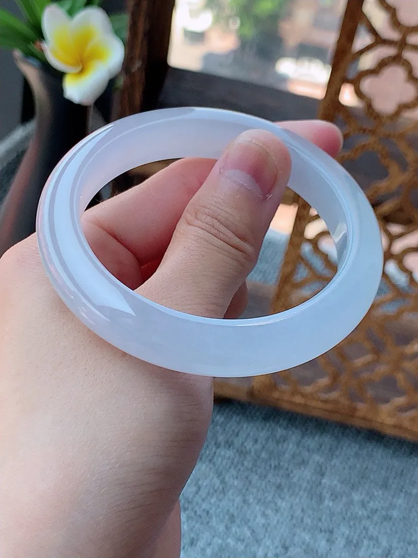 a货翡翠老坑冰种白月光正装正圈手镯55-56圈口 尺寸55.6×11.4×8.5mm 重量55.47g 0726