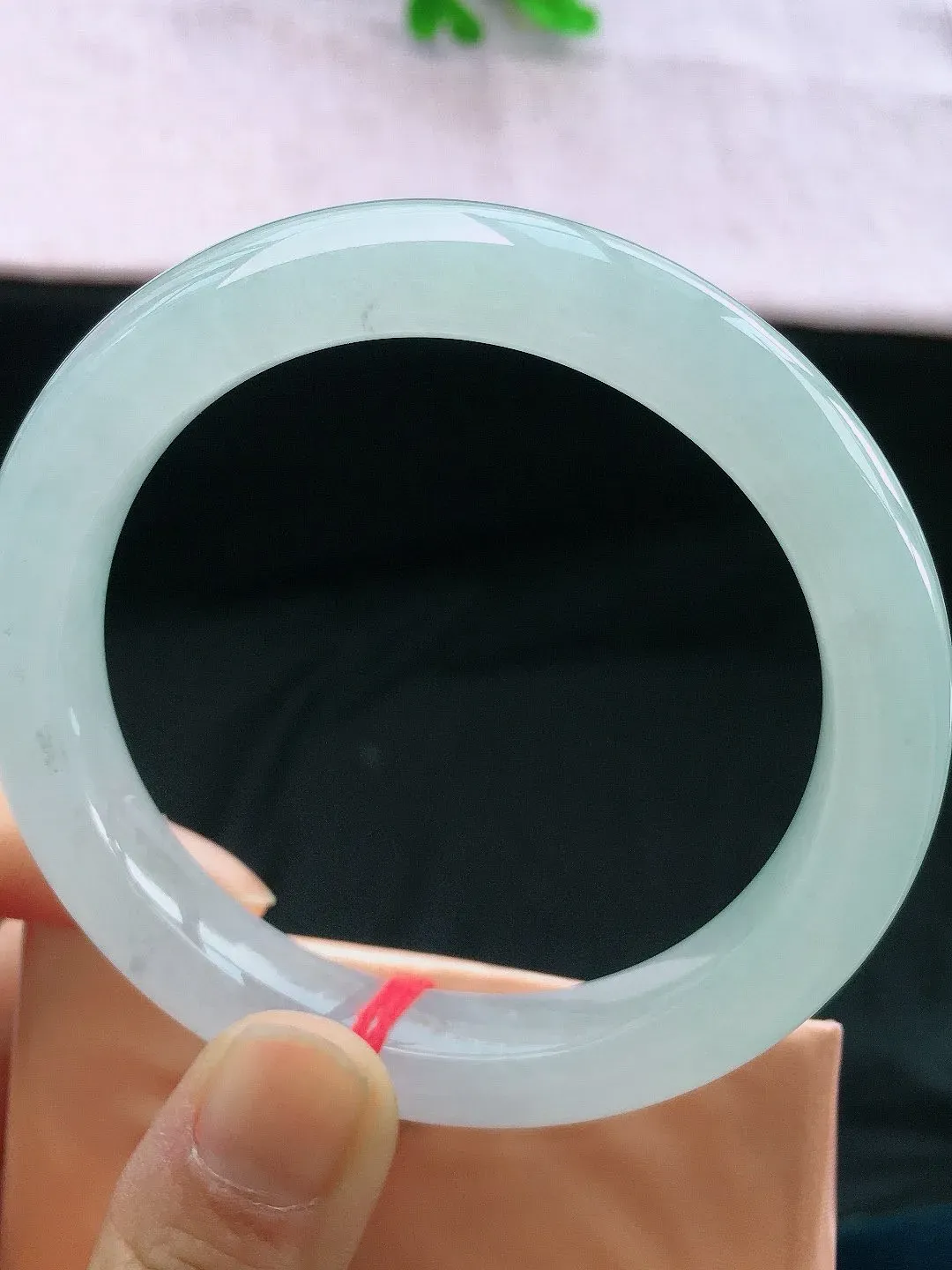 正圈59-60可戴，种老水足，尺寸60/11.6/9.6mm，白冰大圈口正圈翡翠手镯