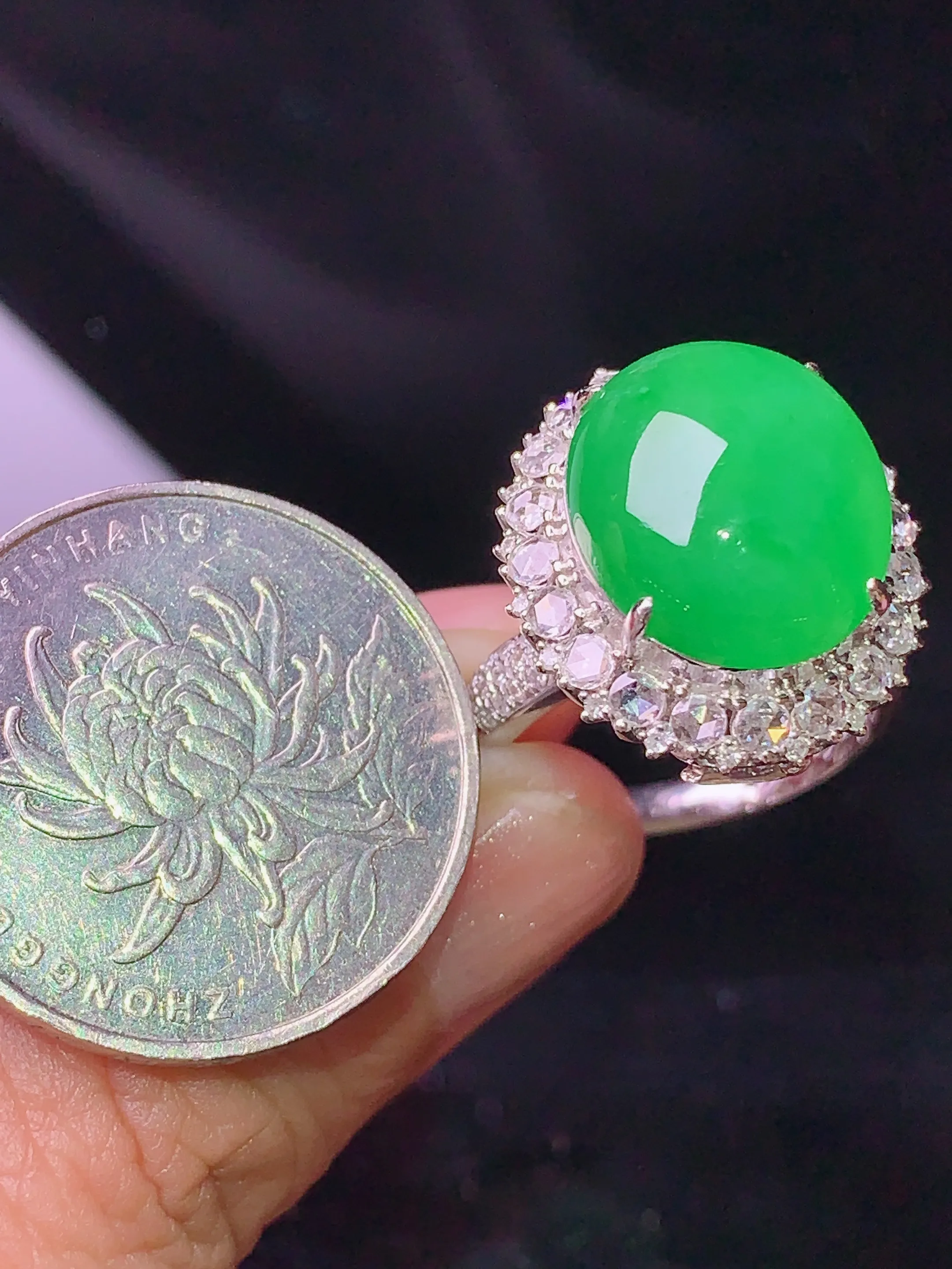 18k金镶嵌满绿蛋面手表链戒指吊坠三用款  玉质细腻 色泽清新艳丽 圈口14.5 整体尺寸26.6*17.8*14.3