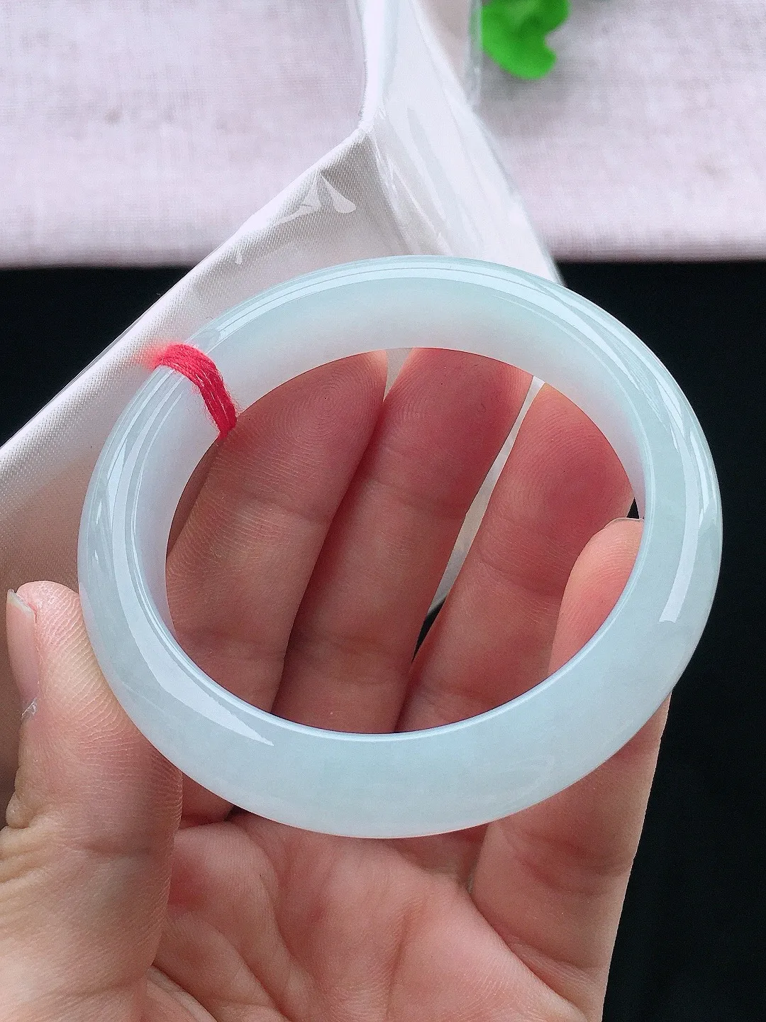 正圈52-53可戴，种老水足，尺寸53/12/8mm，白冰正圈翡翠手镯