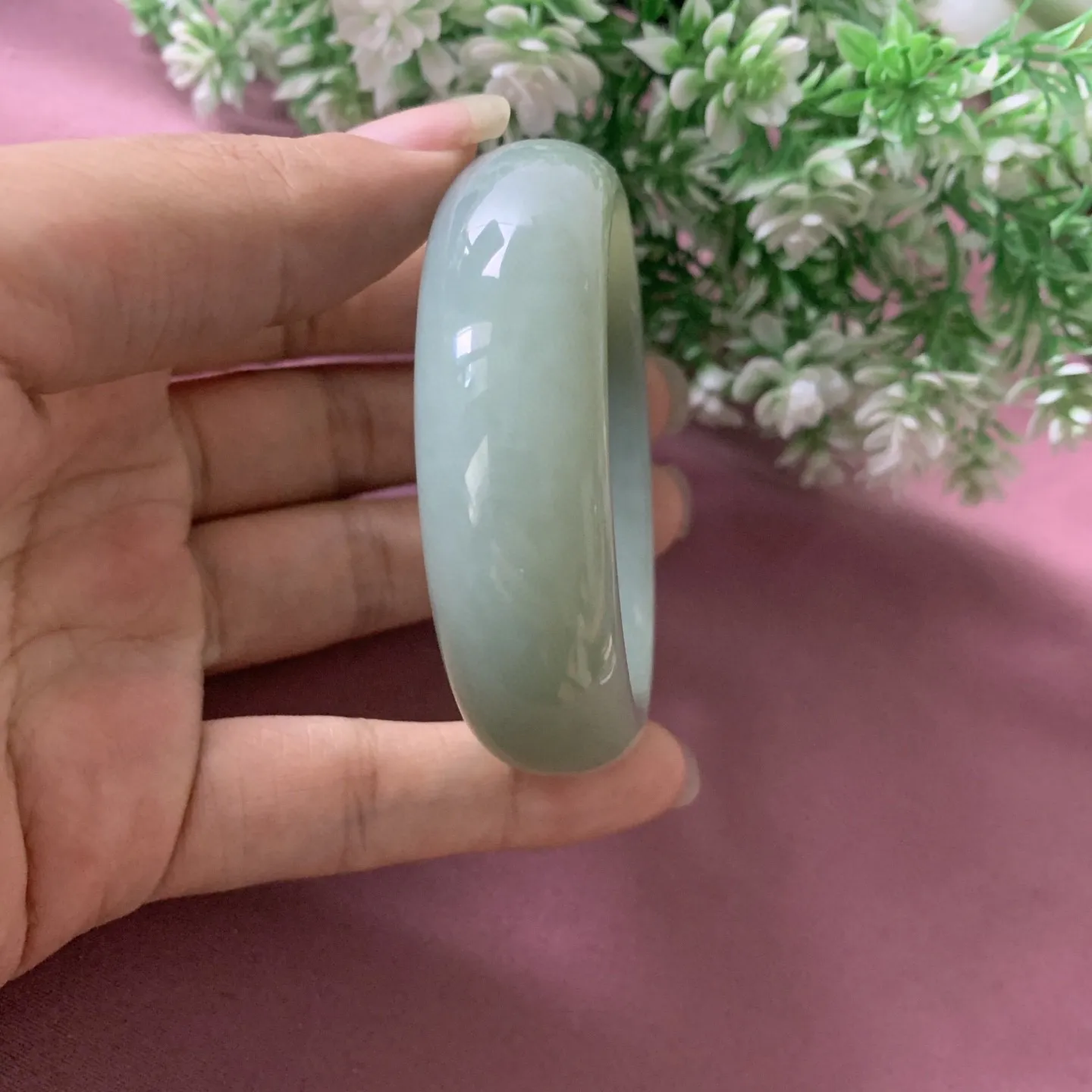 和田玉54圈口且末蓝手镯，品质好，料子好，脂粉好，细腻油润，佩戴端庄典雅，低调内涵