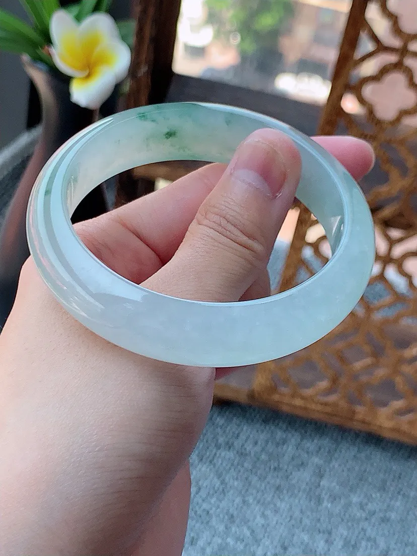 a货翡翠老坑冰种飘花正装正圈手镯57-58圈口 尺寸57.3×14.8×8mm 重量64.57g 0726