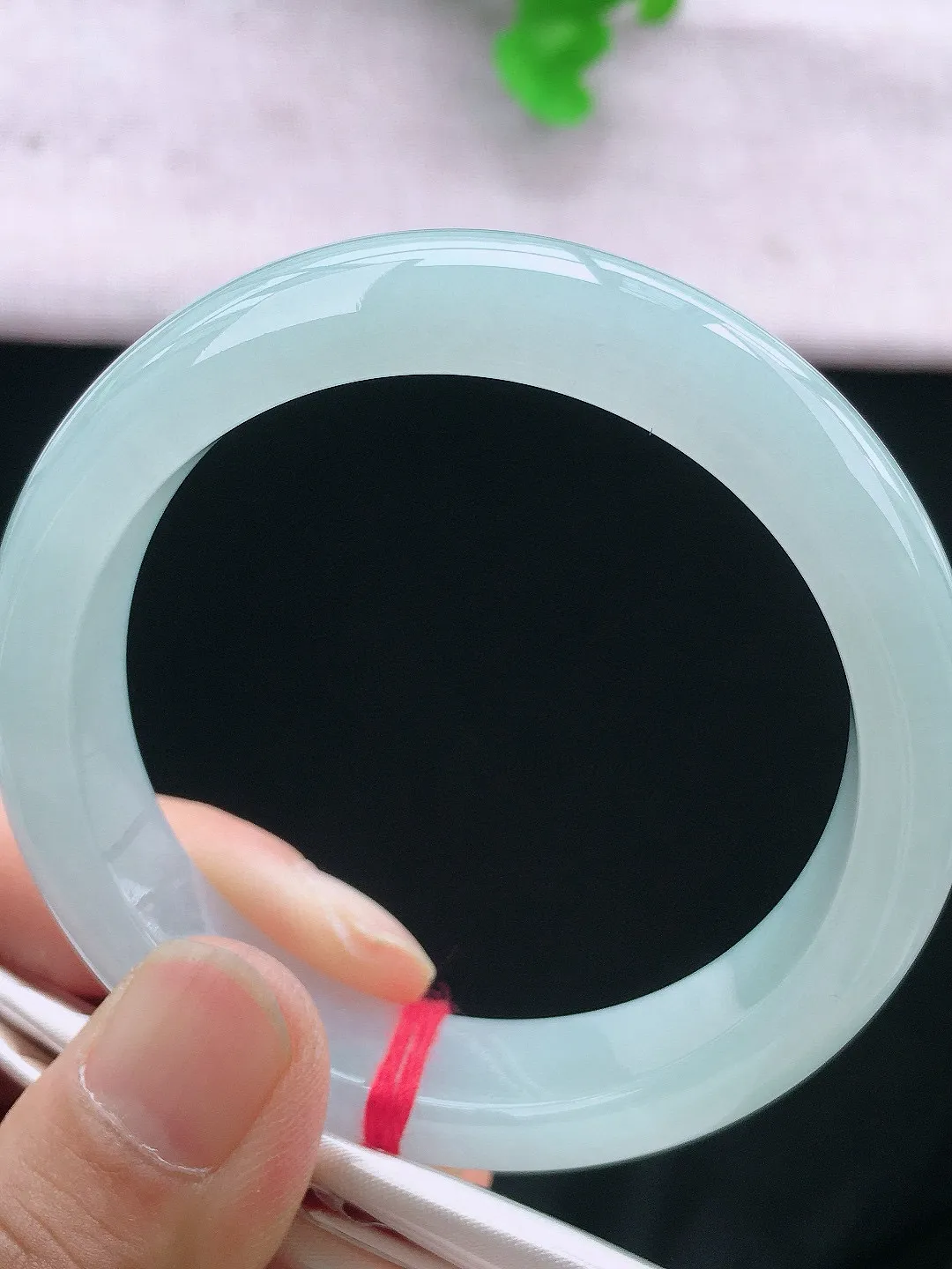 正圈52-53可戴，种老水足，尺寸53/12/8mm，白冰正圈翡翠手镯