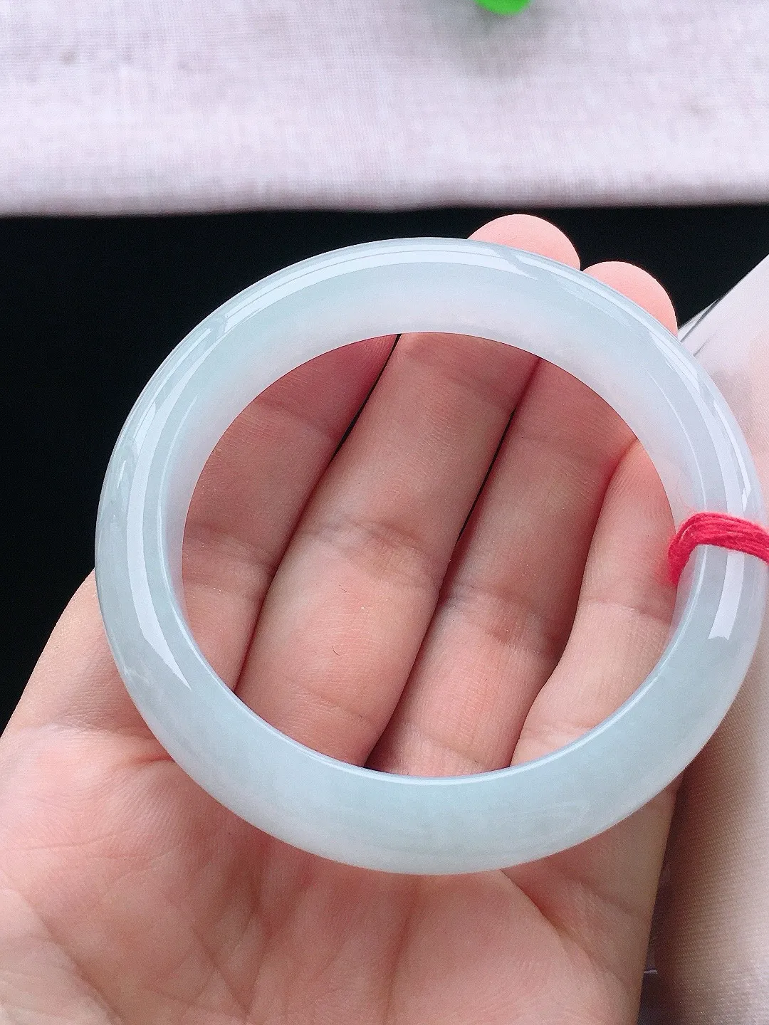 正圈52-53可戴，种老水足，尺寸53/12/8mm，白冰正圈翡翠手镯