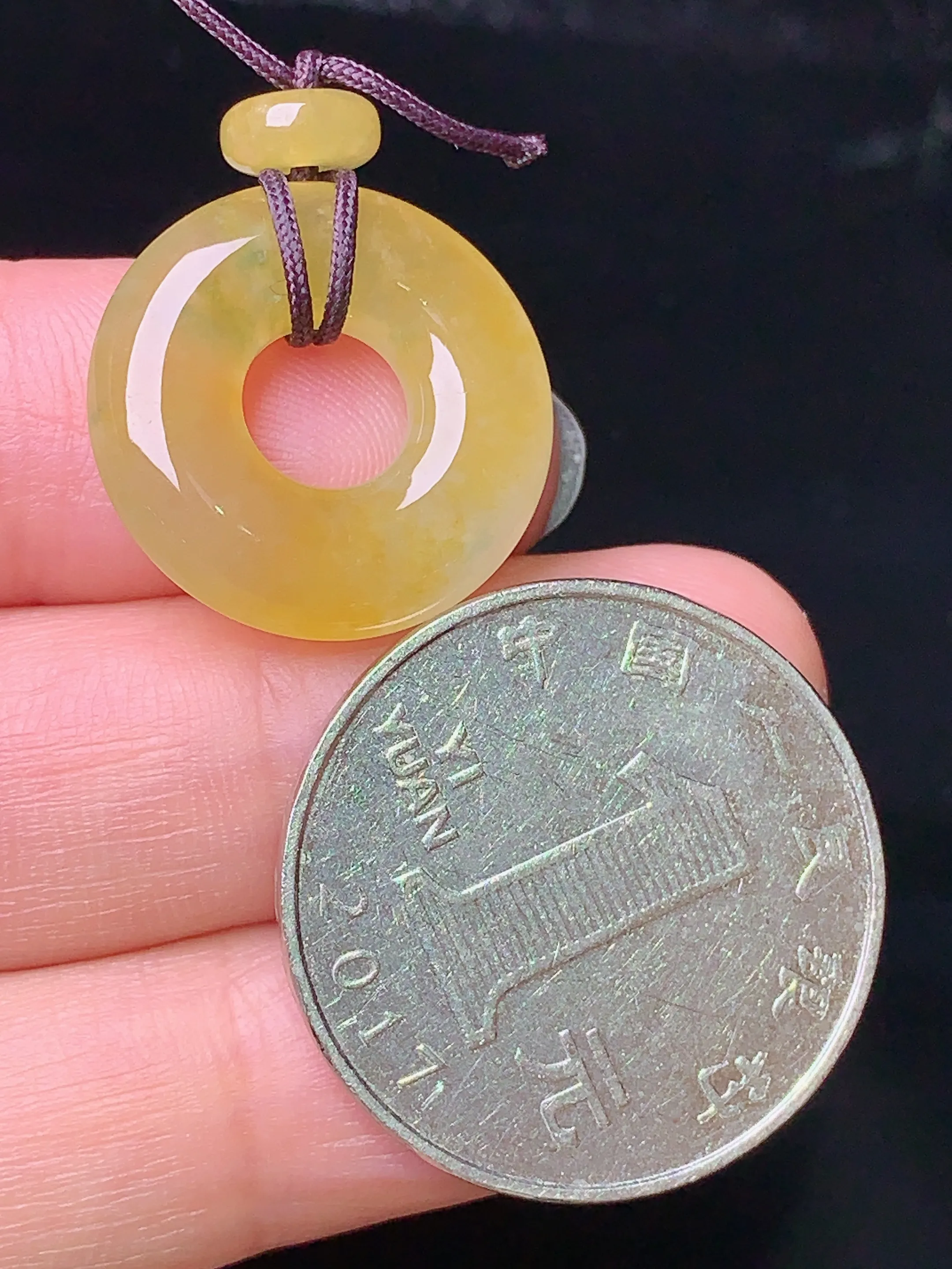 黄翡平安环吊坠 玉质细腻 色泽清新艳丽 整体尺寸19*4.5