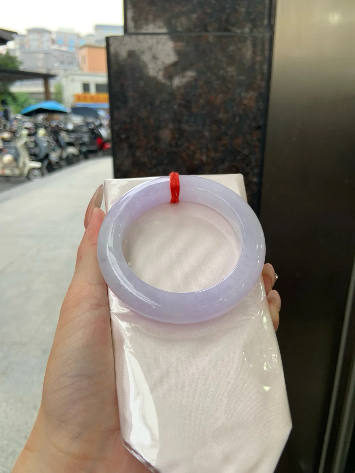 推荐【56.3圈淡紫正圈】无纹裂，底妆干净细腻，胶感十足，淡淡的紫韵如烟似雾，意境飘渺，版型好