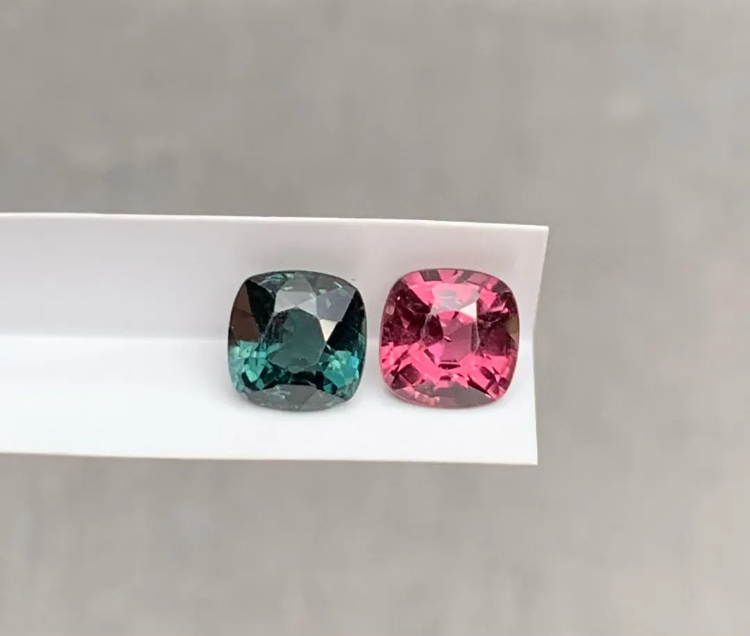 1.1克拉天然尖晶石撞色耳钉  颜色漂亮  火彩棒尺寸约4.6×4.5mm