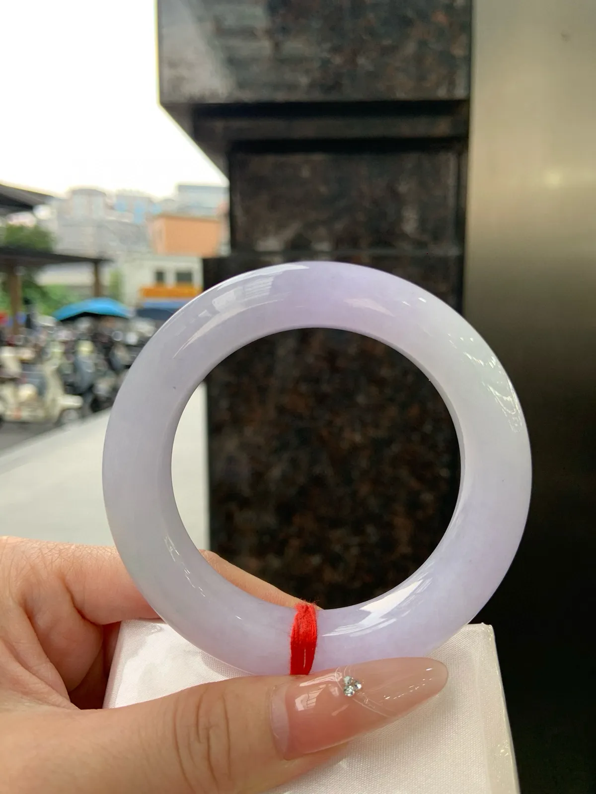 推荐【56.3圈淡紫正圈】无纹裂，底妆干净细腻，胶感十足，淡淡的紫韵如烟似雾，意境飘渺，版型好