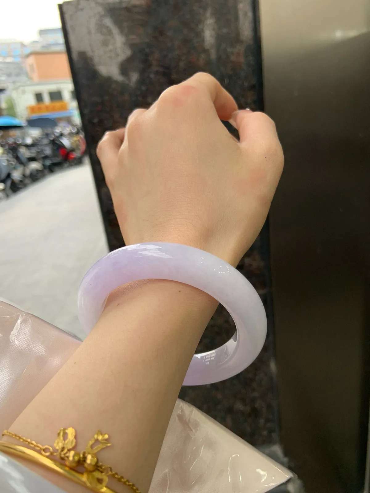 推荐【56.3圈淡紫正圈】无纹裂，底妆干净细腻，胶感十足，淡淡的紫韵如烟似雾，意境飘渺，版型好
