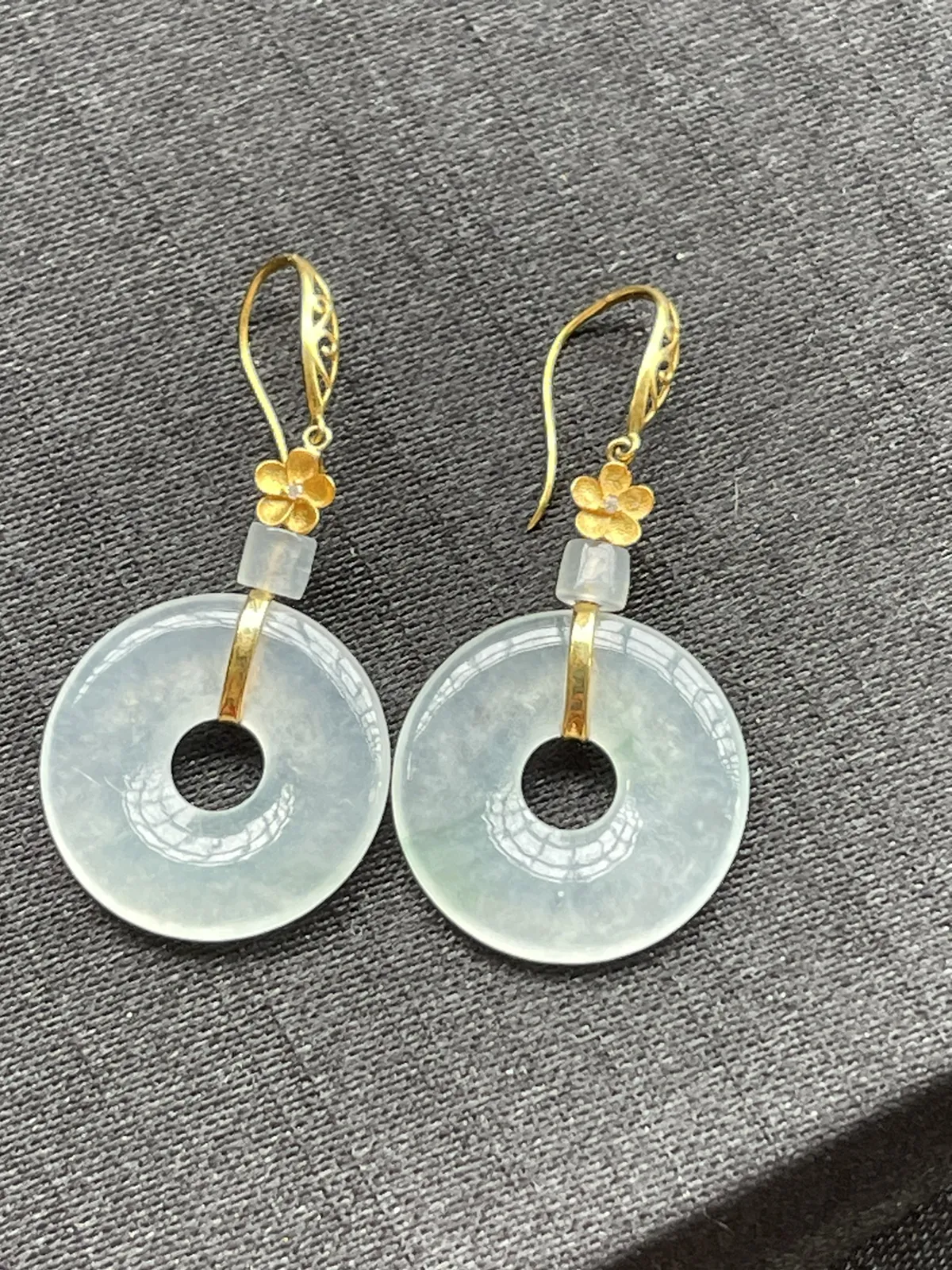 缅甸翡翠A货，一对平安扣耳环，上身效果非常美，冰冰润润，－生平安17/2.5