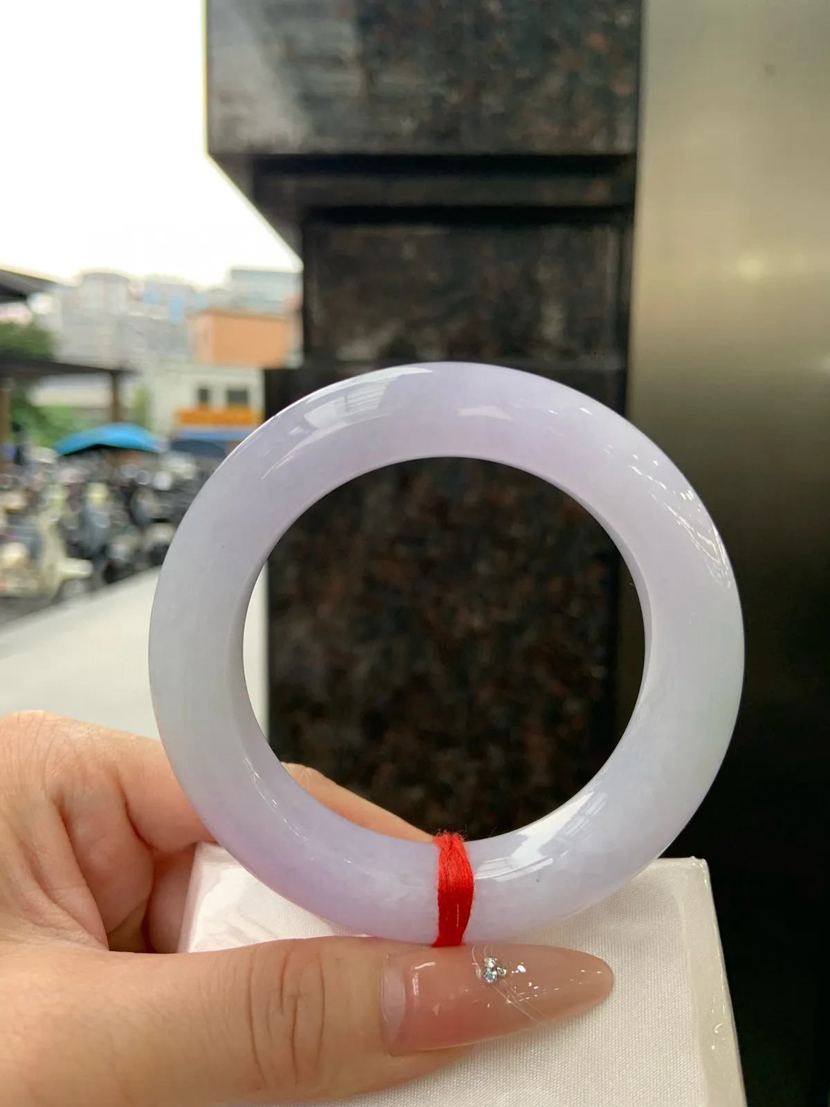 推荐【56.3圈淡紫正圈】无纹裂，底妆干净细腻，胶感十足，淡淡的紫韵如烟似雾，意境飘渺，版型好
